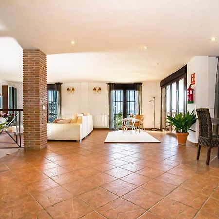 Holiday Home El Encinar Alcaucin Bagian luar foto