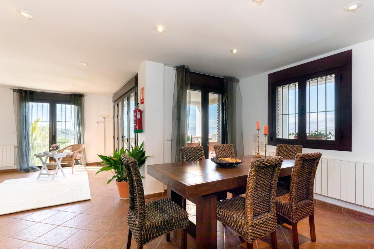 Holiday Home El Encinar Alcaucin Bagian luar foto