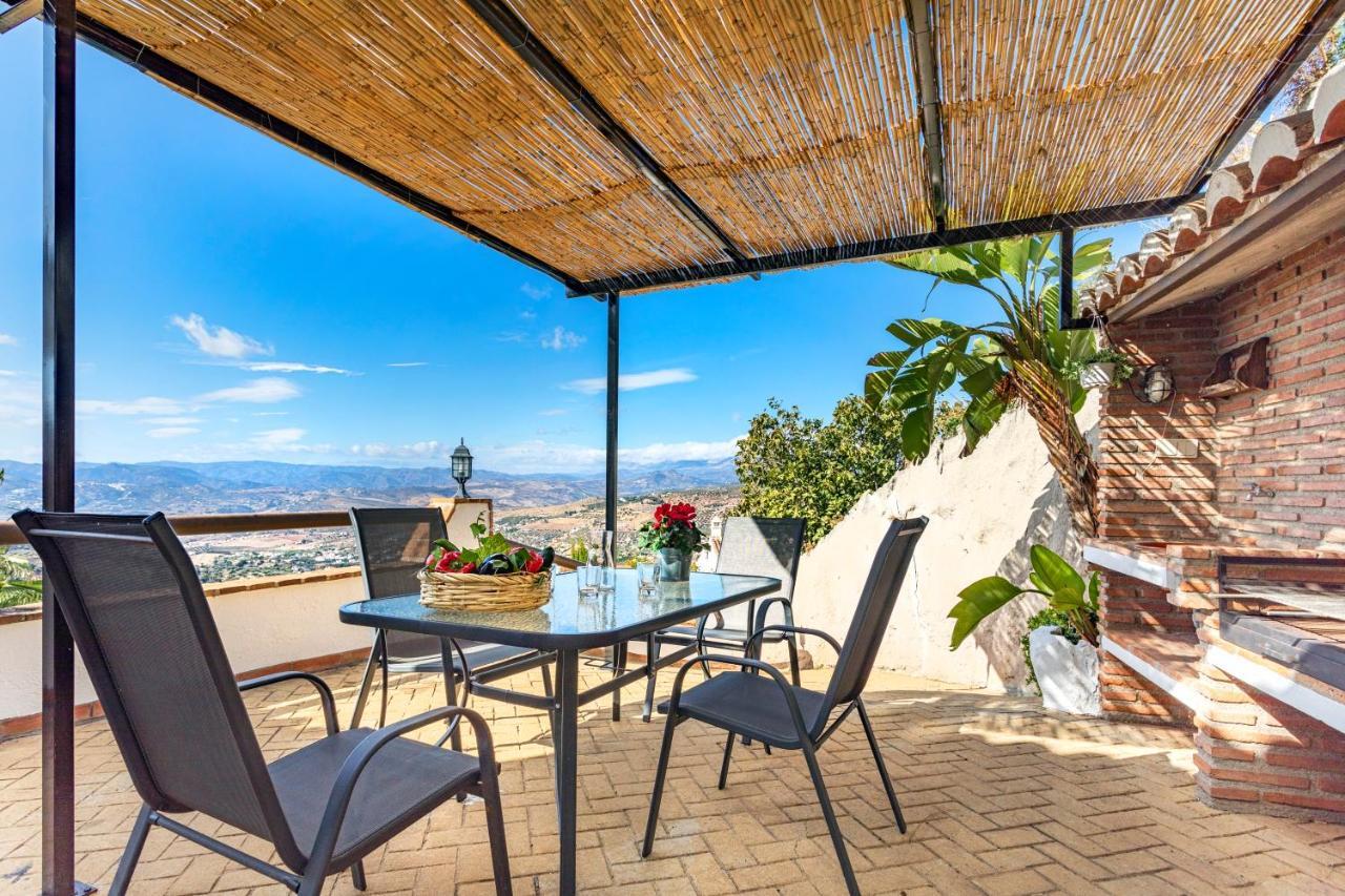 Holiday Home El Encinar Alcaucin Bagian luar foto