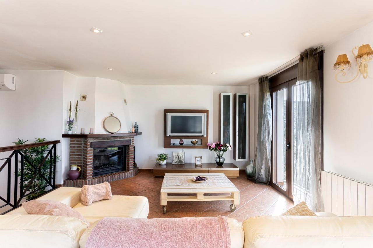 Holiday Home El Encinar Alcaucin Bagian luar foto