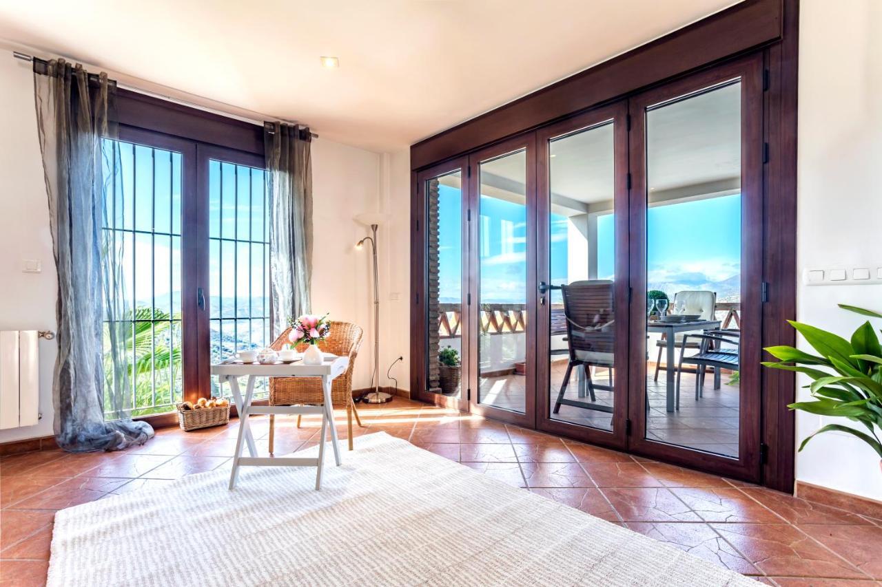 Holiday Home El Encinar Alcaucin Bagian luar foto