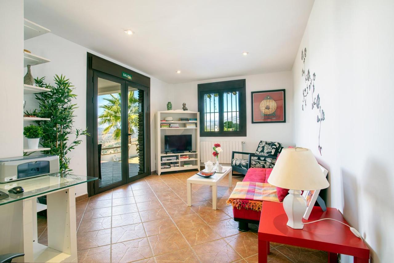 Holiday Home El Encinar Alcaucin Bagian luar foto
