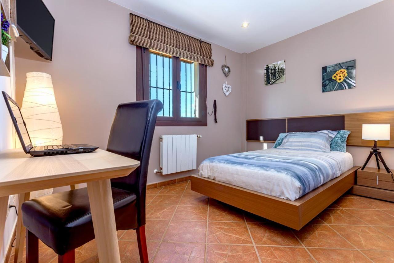 Holiday Home El Encinar Alcaucin Bagian luar foto