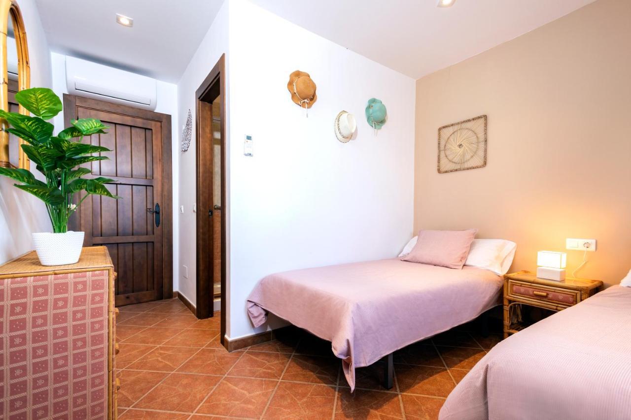 Holiday Home El Encinar Alcaucin Bagian luar foto
